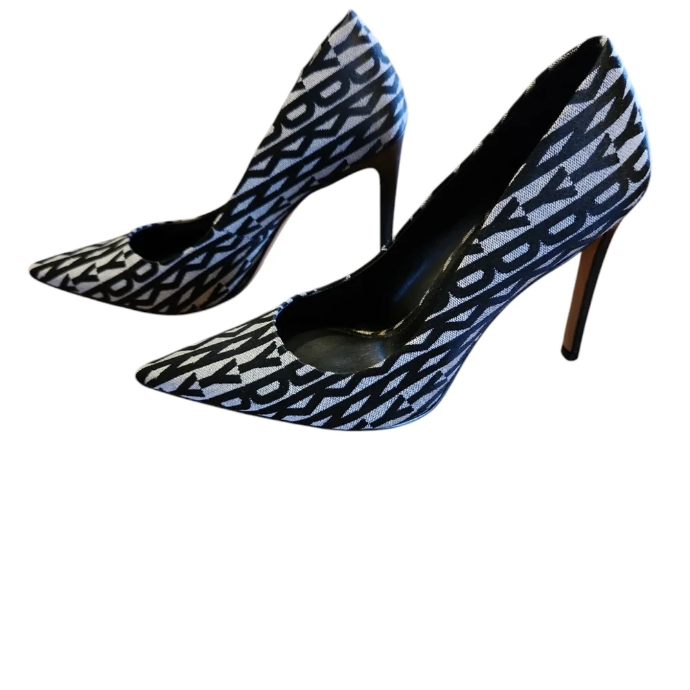 NEW DKNY Embossed Stiletto 4" Heel - Picture 4 of 8